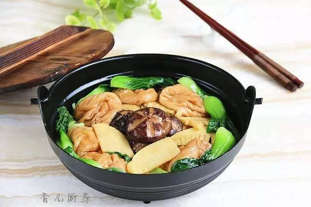 美味素食蚝油鮮筍麵筋~大家可學者煮~
