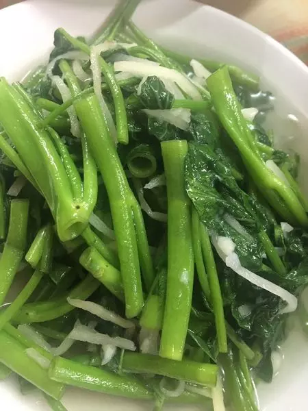 {台中北區}獅兄弟風味小酒館(英才店)CP值超高的生滾蟹黃粥必點