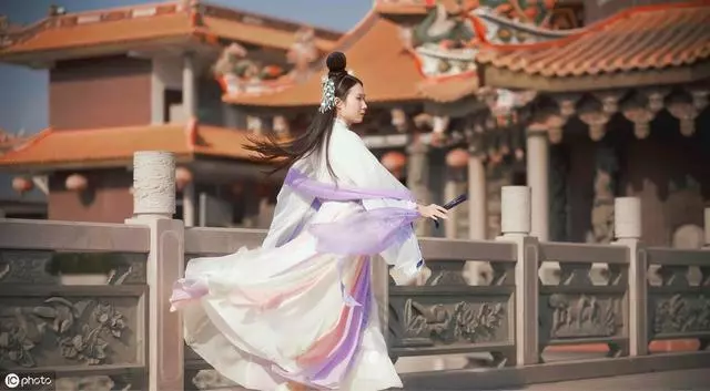 俏皮又嬌小的4個星座女,一點都不嬌氣