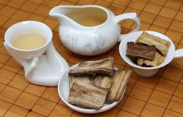 醫生:出現7個癥狀,證明你有了肝病 ,調理肝臟並不難,只需堅持一戒二吃三動