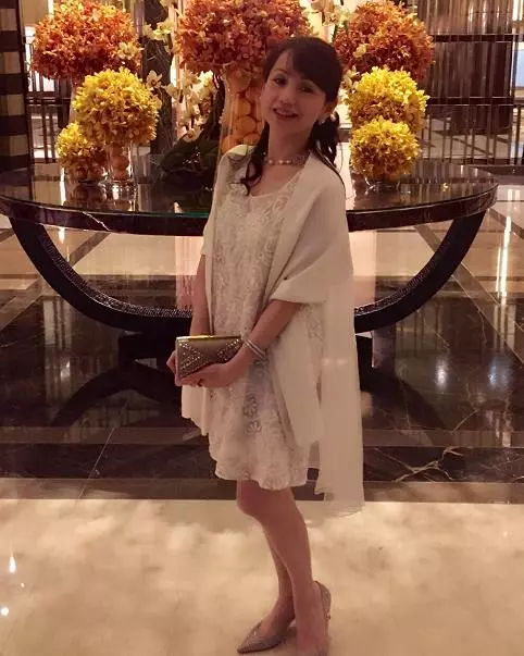 52歲蔡幸娟為了給老父償還債務,15歲出道,便當只有稀飯配醬瓜,無怨無悔!6年後近照曝光,美得不像話!