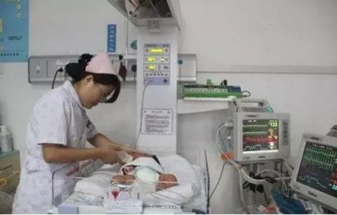 人妻為了生孩子繼承千萬家產,竟在懷孕36周時要求剖腹生產,沒想到一剖開肚子一看,讓醫生當場被嚇傻了
