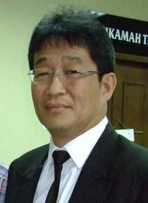 【柔佛蘇丹訓斥一番後】行動黨彭學良出面「喊話」,網民紛紛為他打抱不平!