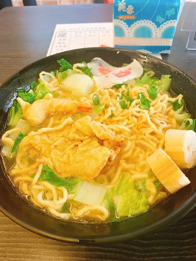 【台南美食】水仙宮~聞香而來‧第一名的鍋燒意麵‧湯頭鮮甜‧會回甘‧用料豐富‧有炸魚‧炸蝦