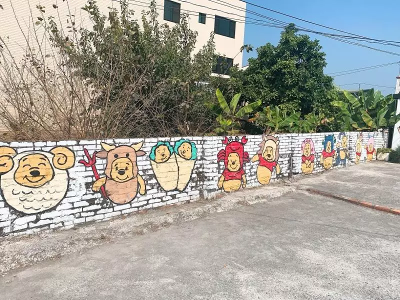 【台南景點-下營小熊維尼彩繪村】呼叫小熊維尼粉絲出動‧讓人拍到不想要回家‧療癒可愛的小熊維尼