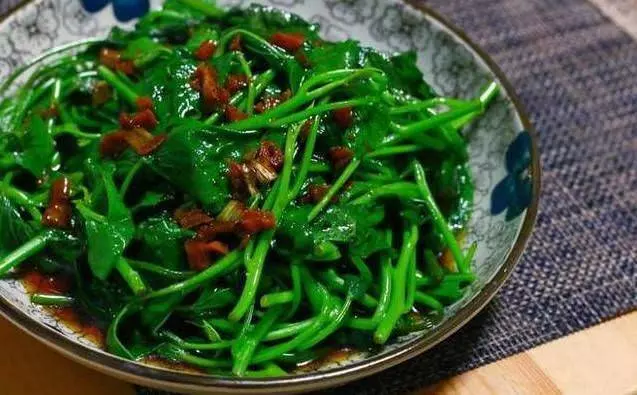 經常吃長壽菜(番薯葉),淨化血液,提高免疫力,男女都適合吃