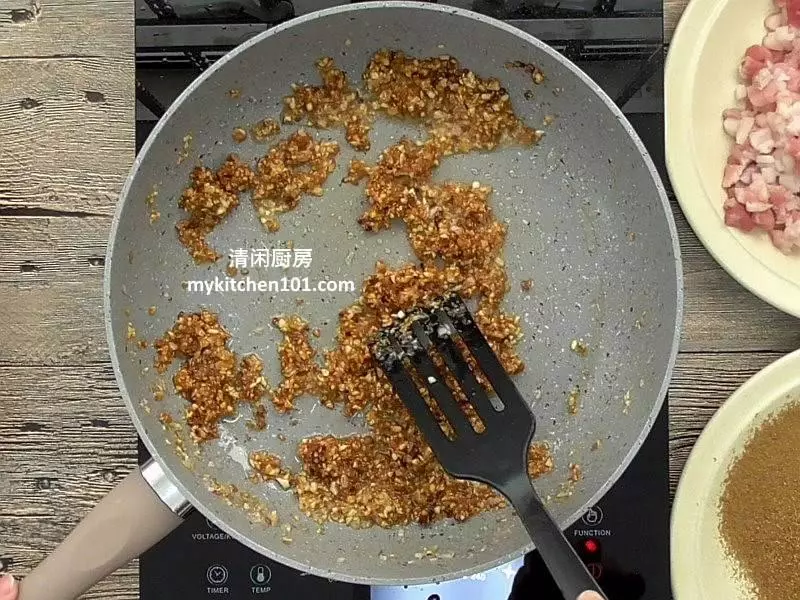 蘭花娘惹粽 和香辣叄巴蝦米(SAMBAL蝦米)鹹肉粽