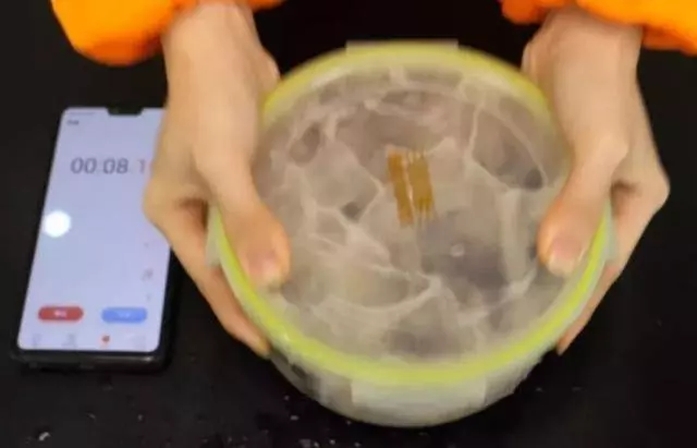 泡發香菇,十個人九人都錯了,飯店廚師長用這個方法,三分鐘全泡開,一招搞定