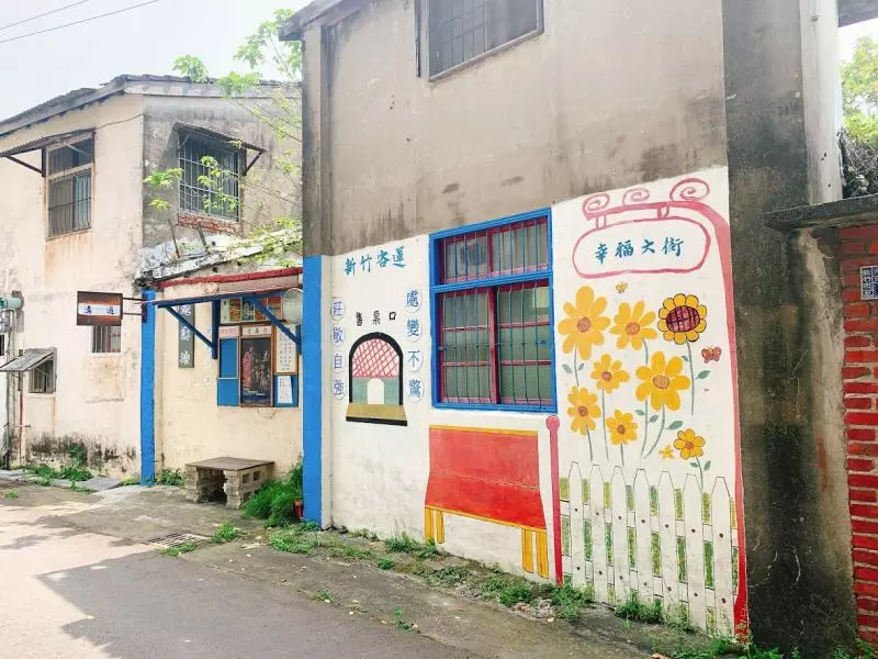 【新竹市景點】鄰近新竹科學園區熱鬧的光復路裡隱藏‧童年的秘密基地‧晴心樹屋‧飛行樹屋咖啡