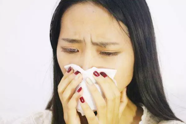鼻毛太長,能不能拔掉或剪掉?鼻子:手下不留情,別怪我「報復」