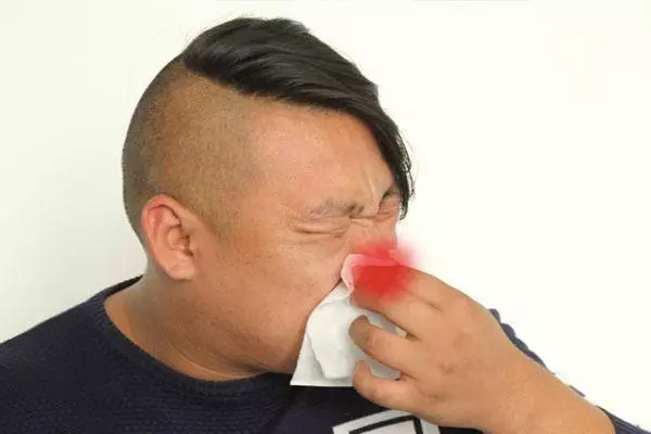 鼻毛太長,能不能拔掉或剪掉?鼻子:手下不留情,別怪我「報復」