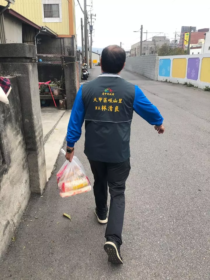 母親節前媽媽走了...3姐妹沒錢辦後事「暖里長幫籌10萬」 突然祂化飛蛾顯靈:來道謝了