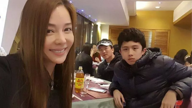 孫安佐母親節「告白媽媽被罵一頓」全場尷尬 狄鶯不領情嗆「你沒資格講母親節快樂」寧願不要過