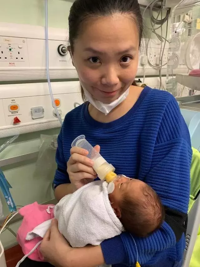 老婆早產大量失血切子宮保命!47歲知名男星:寶寶出生只有1.9磅!