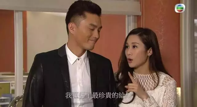 產後極速修身!36歲TVB港姐誕女四個月即拍劇:完美身形引熱議!
