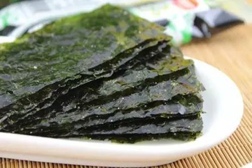 【黑心商家大揭秘】:你吃的是紫菜還是塑膠?吃了一年的紫菜,今天才恍然大悟3招教你辨別真假紫菜