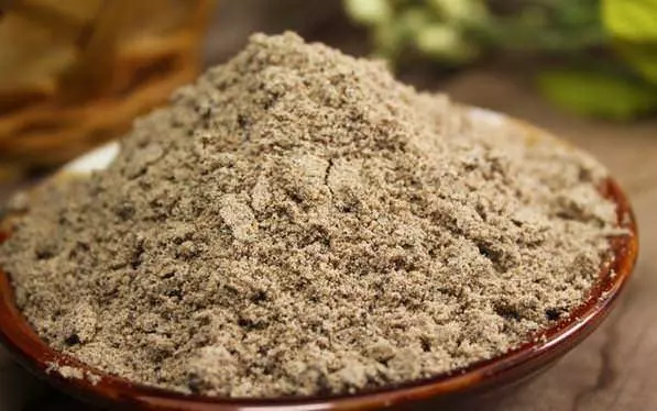 年過五十歲,應該清理腎臟了,每天做三分鐘【養腎操】,記憶力都變好了
