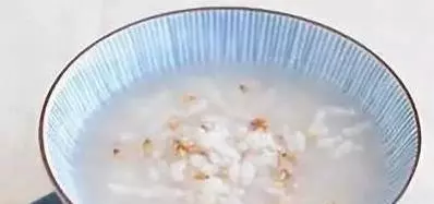 經常晚上睡不著、醒得早,老中醫教你3個穴位對症下藥,緩解失眠症、半夜常醒
