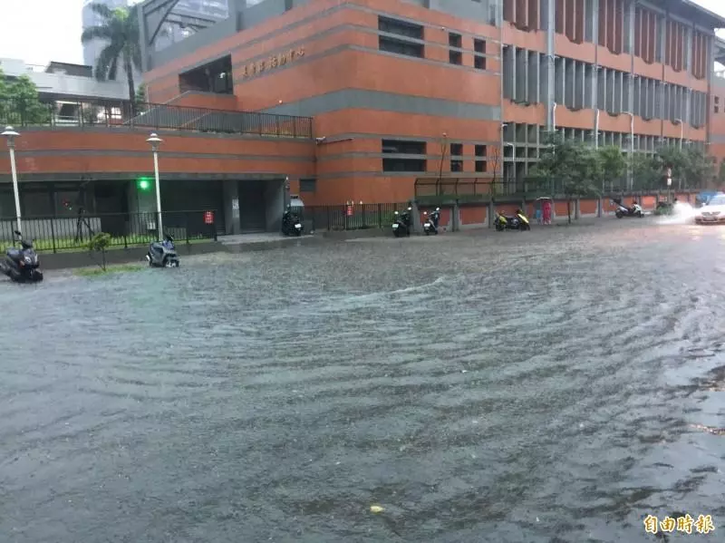 竹市5小時狂下210毫米雨量 災損可申請稅捐減免