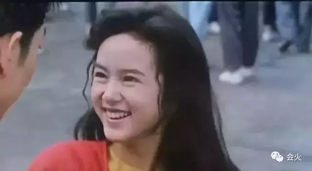被譽為「1990年代最可愛女孩」葉蘊儀。14歲走紅23歲閃婚27歲「失婚跌落谷底」 如今46歲浴火重生美翻!