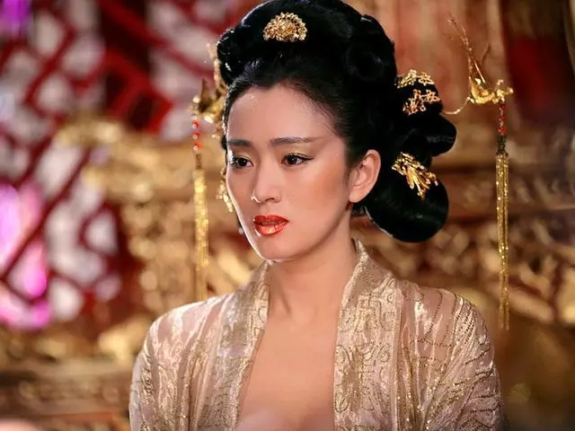 53歲鞏俐嫁給71歲法國女神收割機怎麼了?這麼A才是鞏皇!