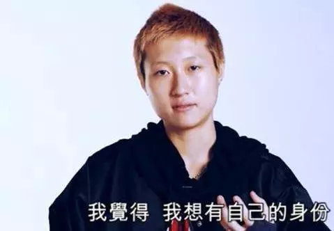 分不到遺產炮轟成龍?還大罵吳卓林廢物?這個女人真可X怕!