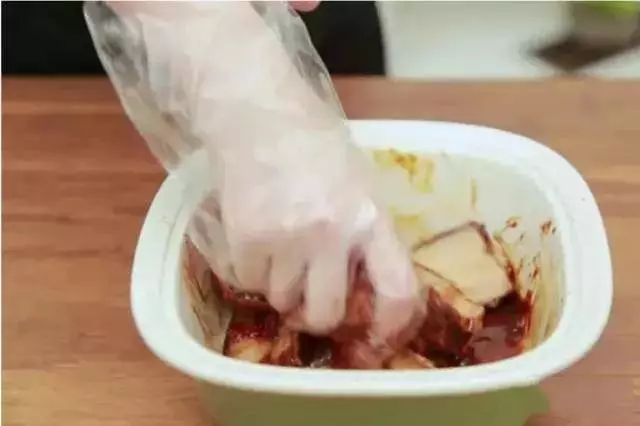正宗梅菜扣肉的做法,香而不膩,做法簡單,絕對讓你吃了還想吃!