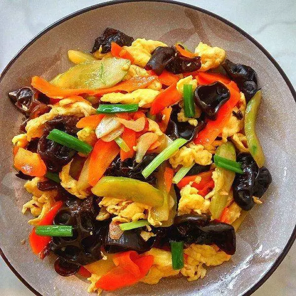 幾道家常素菜美食做法,學會後做給家人吃絕對好吃的停不下筷子!