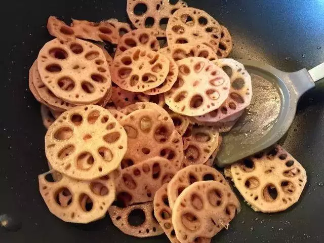 幾道家常素菜美食做法,學會後做給家人吃絕對好吃的停不下筷子!