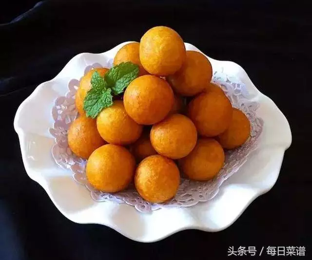 教你做最好吃的紅薯丸子,軟糯香甜,一上桌就搶光
