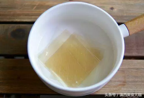 甜品-芒果千層糕,看著就很有食慾,好吃到沒朋友,快來試試吧!
