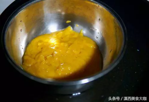 甜品-芒果千層糕,看著就很有食慾,好吃到沒朋友,快來試試吧!