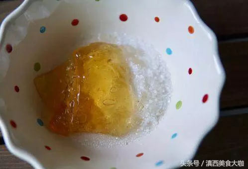 甜品-芒果千層糕,看著就很有食慾,好吃到沒朋友,快來試試吧!