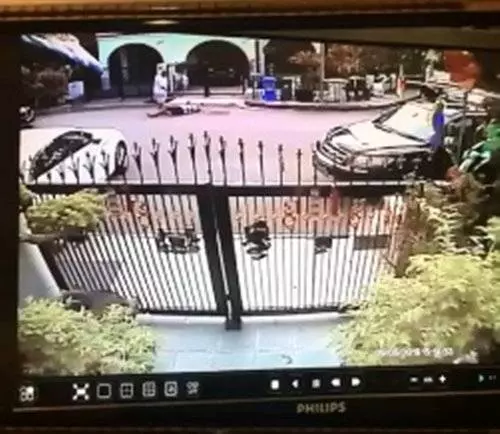 【新加坡】 藝人蔡恩來父親否認推人, 促鄰居不要將兒子拖下水 !