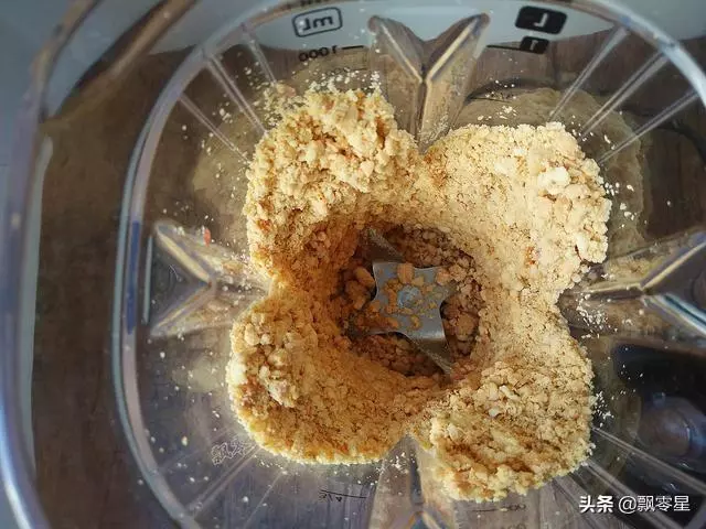 教你在家自製花生醬,簡單又省錢,香濃順滑,比買的好吃