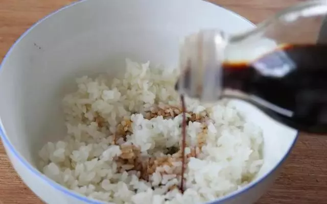 日本人是怎麼吃米飯?醋泡飯忍了,第四種讓中國人忍無可忍!