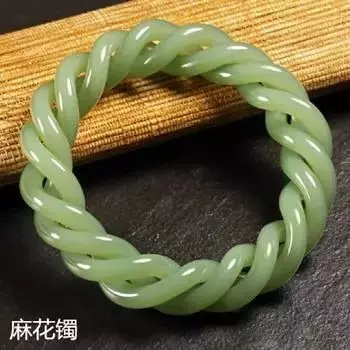 老祖宗告訴你:女人戴手鐲也有講究,左手千萬不要戴!