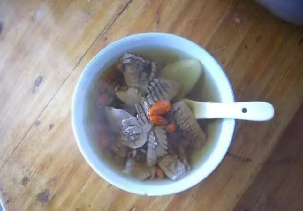 總是腰酸還睡不好?中醫告訴我一秘方,連喝幾天之後,治腰酸、失眠,肝腎一起補好