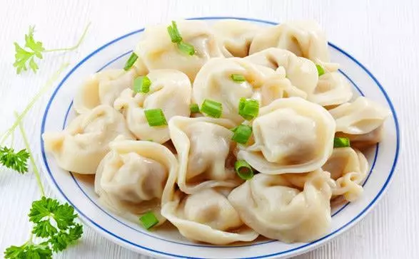30年餃子館幫廚:餃子餡要鮮香,這3樣調味料,少一味就差很遠