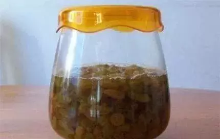 葡萄乾加一寶,常吃可排毒養肝,現在還不吃,吃虧的就是你!
