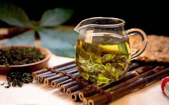 蒲公英的三個「最佳搭配」,堅持喝一個月,肝變凈了,胃也會變好