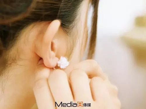 凡士林也開外掛 ! 10種超乎想像的使用法讓人再也離不開啦 !