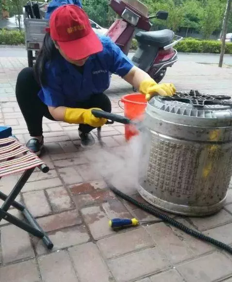 洗衣機裡面的細菌賽過馬桶!老保姆教我一招,洗衣機徹底清洗乾淨