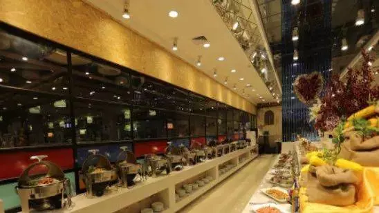 周末走起!新加坡全島最便宜自助餐大盤點,15新幣/人起