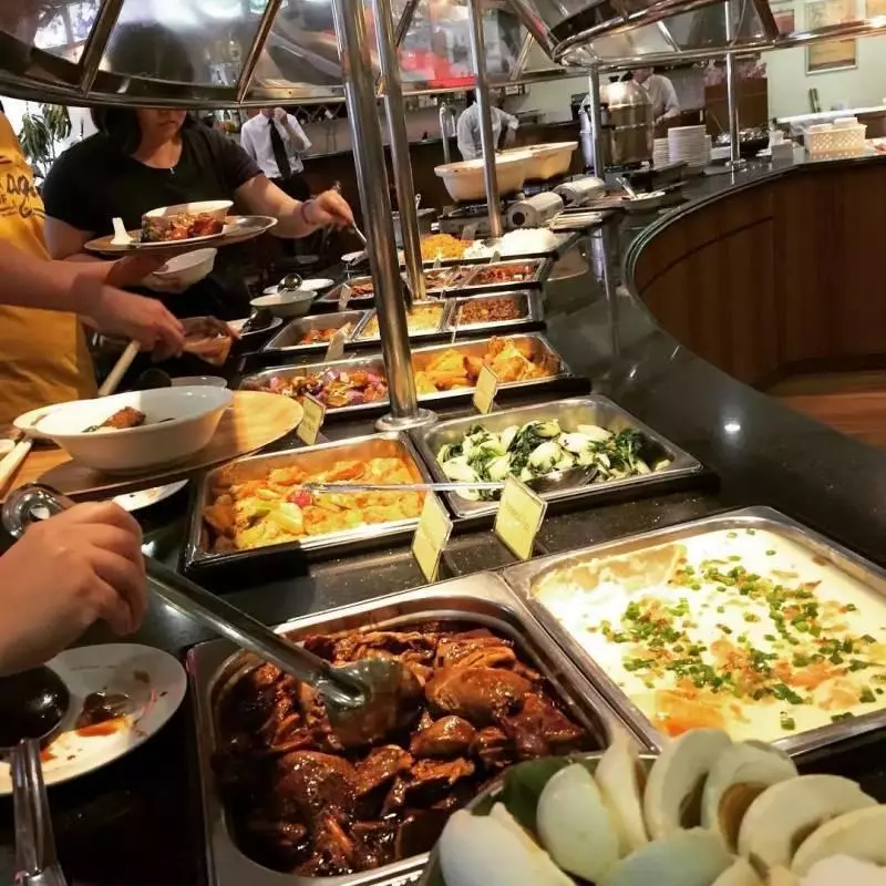 周末走起!新加坡全島最便宜自助餐大盤點,15新幣/人起