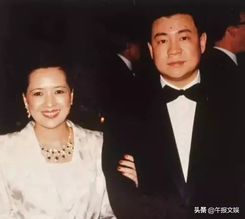 劉鑾雄原配相貌驚為天人,陪伴大劉白手起家,抗癌十年終抑鬱而亡!