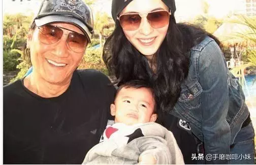 因心疼柏芝照顧孩子不容易,83歲謝賢接母子三人進北京豪宅