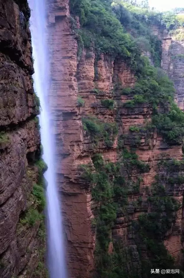 藏在大山深處的奇景,雲南武定己衣大裂谷,幾近原始的處女地!
