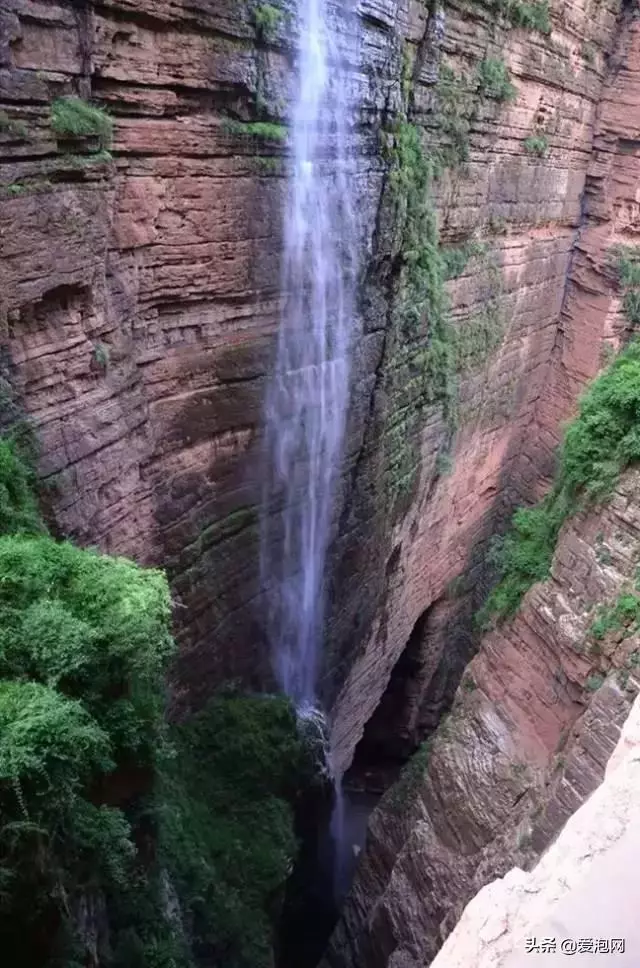 藏在大山深處的奇景,雲南武定己衣大裂谷,幾近原始的處女地!