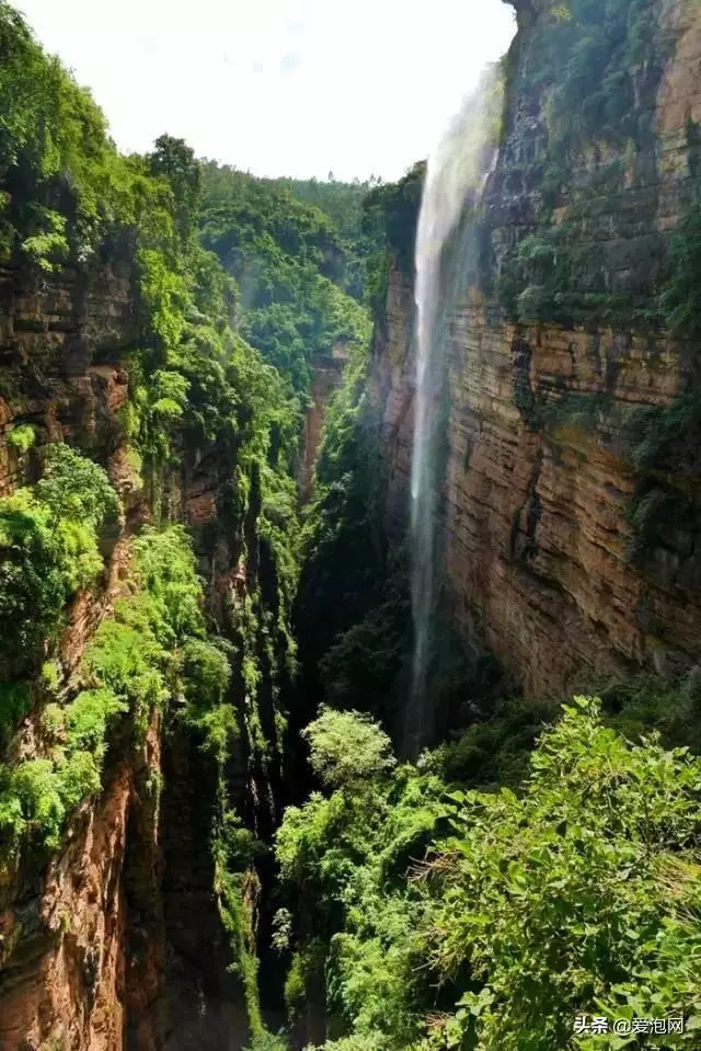 藏在大山深處的奇景,雲南武定己衣大裂谷,幾近原始的處女地!